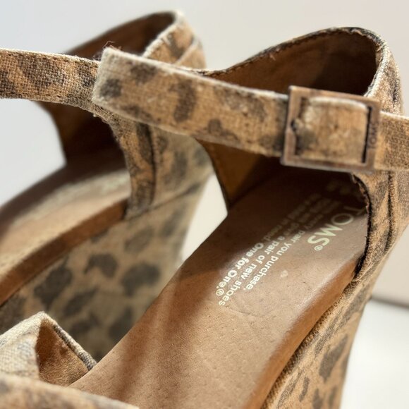 🐆 TOMS Women's Leopard Print Wedge Sandals – Size 6.5 - Picture 7 of 11